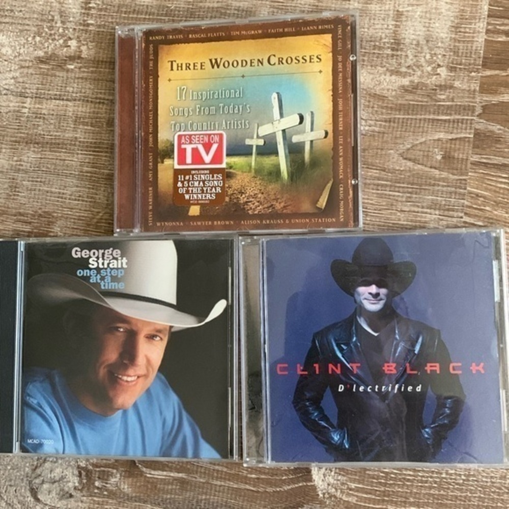🔥🔥🔥2/12🔥🔥🔥Three CD’s, Clint Black, Three Wooden Crosses, George Strait